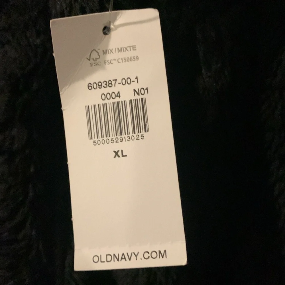 Old Navy Cozy Faux-Fur Sherpa 1/2-Zip Hoodie - Picture 9 of 10